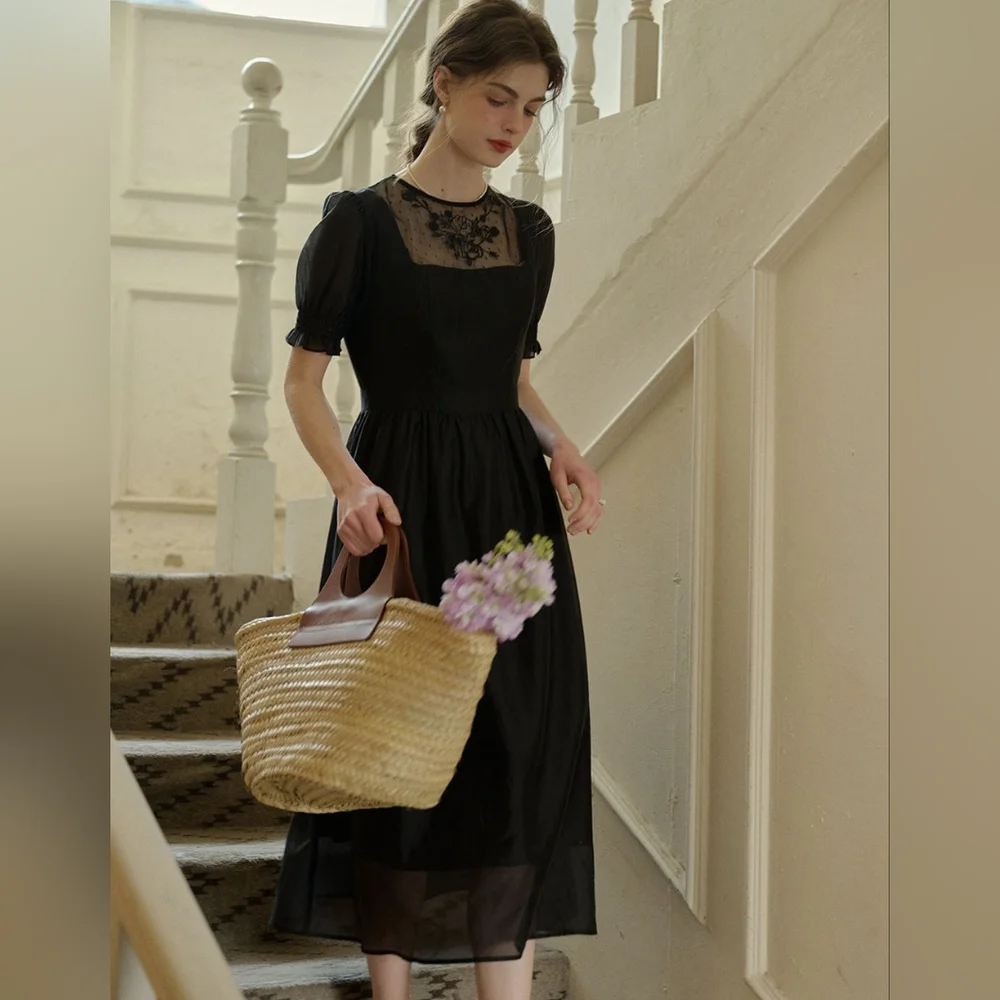 Simple retro Ariella Round Neck Mesh Embroidered Puff Sleeve Dress - Picture 2 of 10